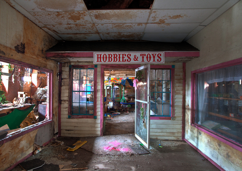 Illustration for article titled These Abandoned Toy Factories and Shops Will Haunt Your Nightmares